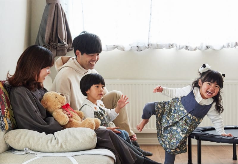 毎日の通勤やお買い物について話してるH様ご夫婦