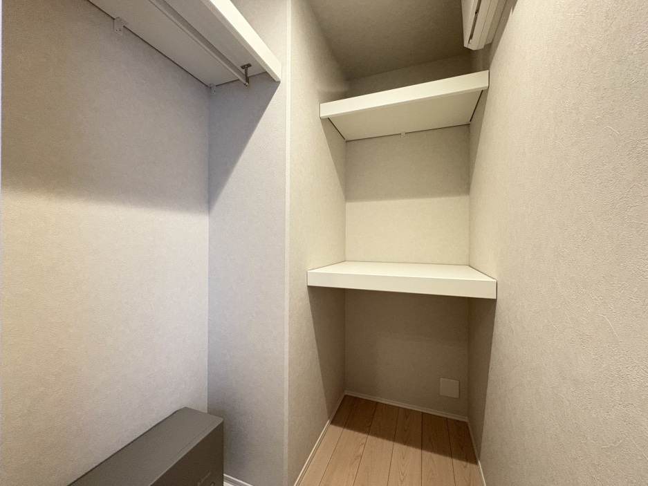 スマートハイムプレイスとん田東町モデルハウスNo.1_洋室1納戸