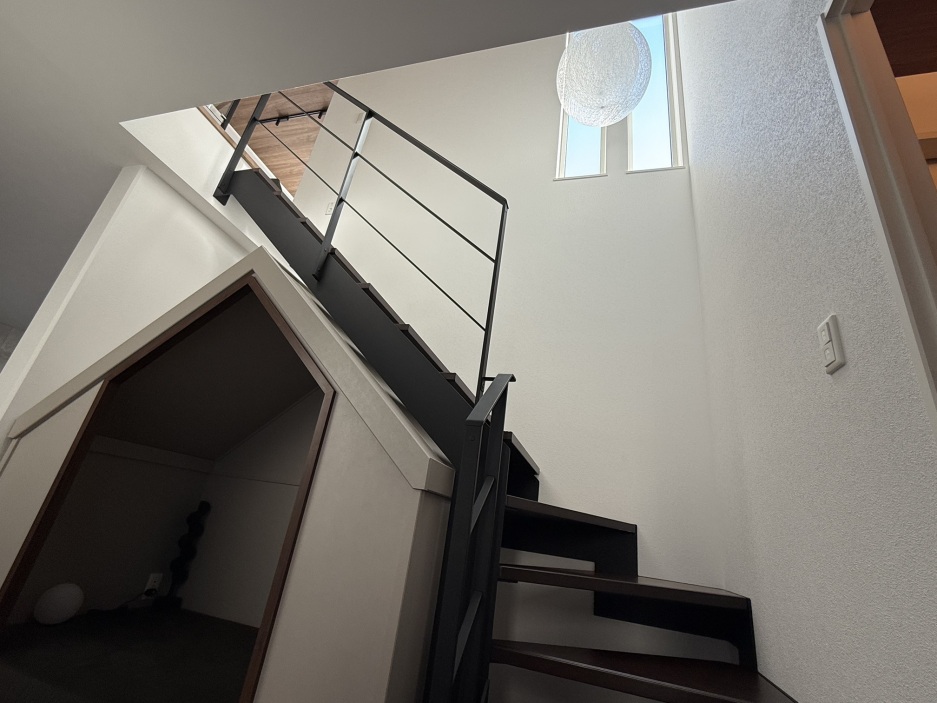 スマートハイムシティ発寒8条14丁目モデルハウスNo.4-4_階段