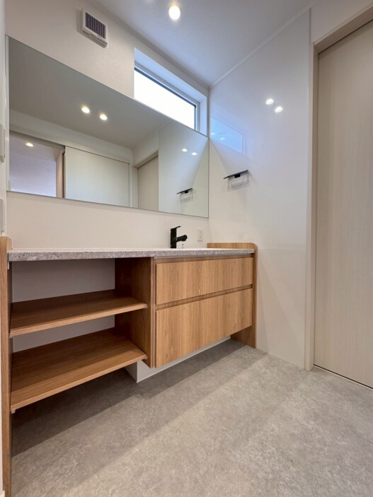 旭川市春光5条1丁目モデルハウス2号棟_洗面室