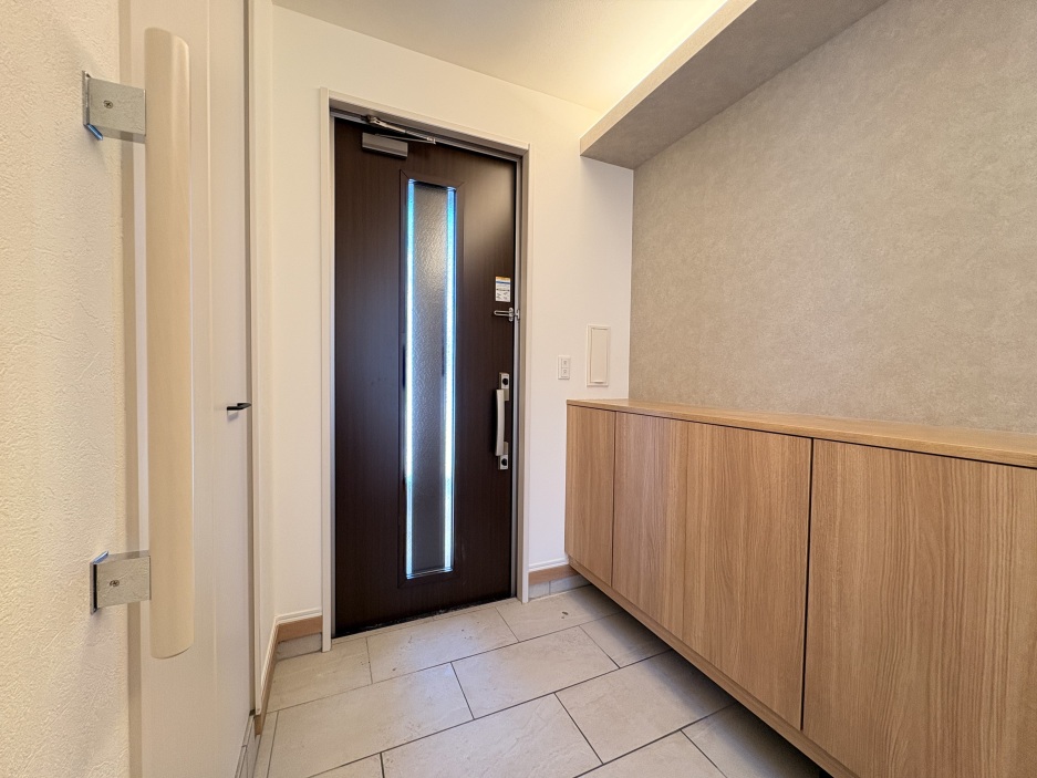 スマートハイムプレイスとん田東町モデルハウスNo.2_玄関