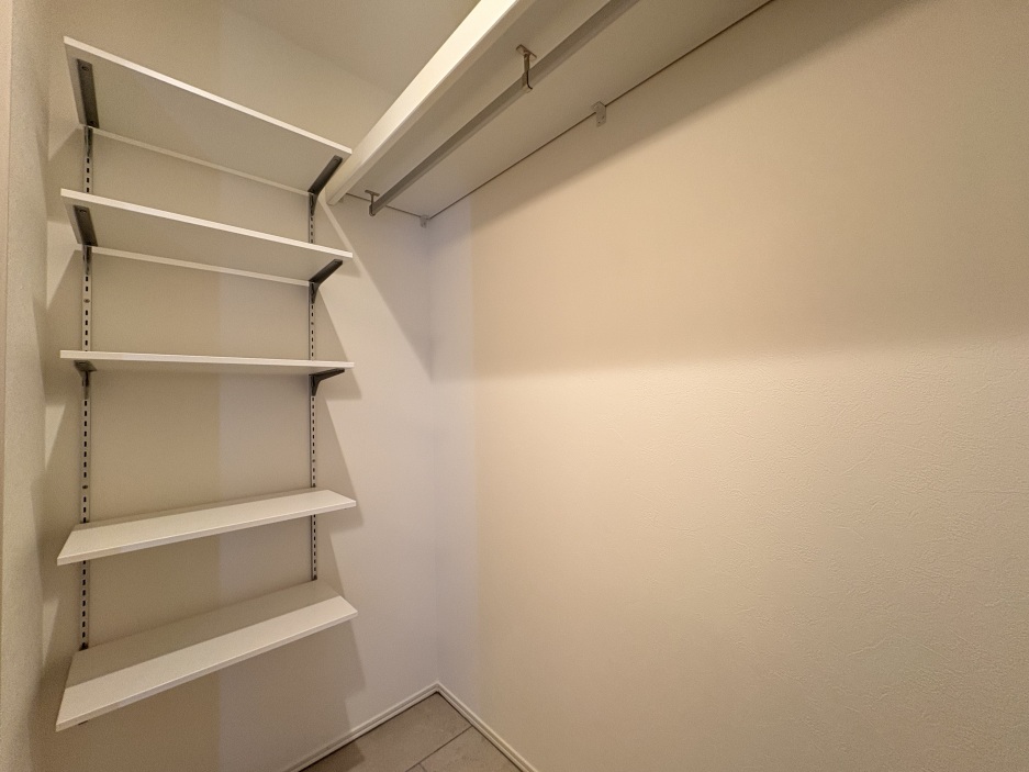 スマートハイムプレイスとん田東町モデルハウスNo.2_玄関クローク