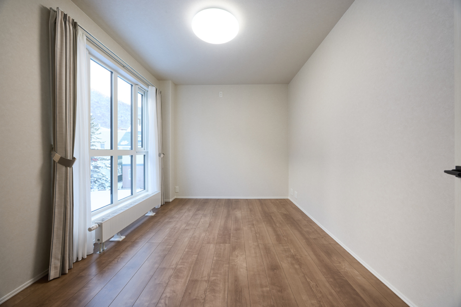 THE DESIGNER'S HEIM宮の森モデルハウスNo.2_洋室1