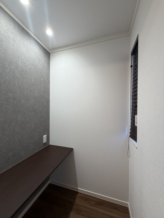 スマートハイムプレイス大空モデルハウスNo.1_主寝室内書斎