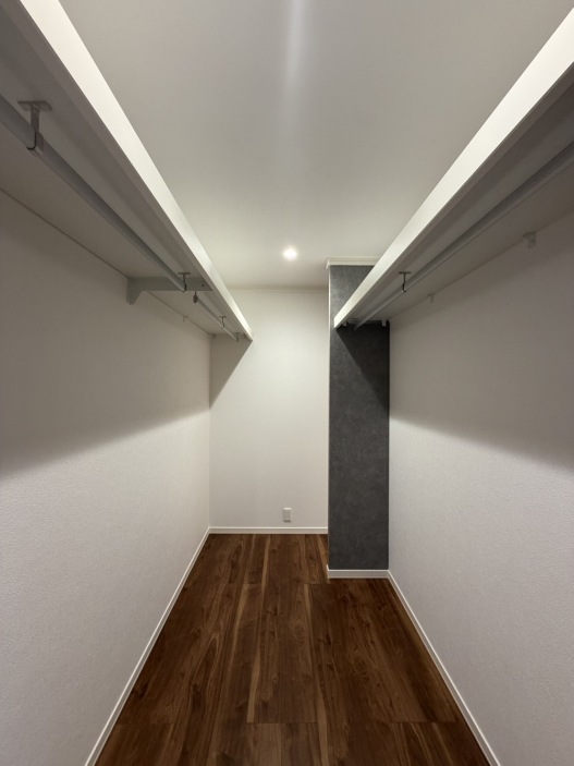 スマートハイムプレイス大空モデルハウスNo.1_主寝室内WIC