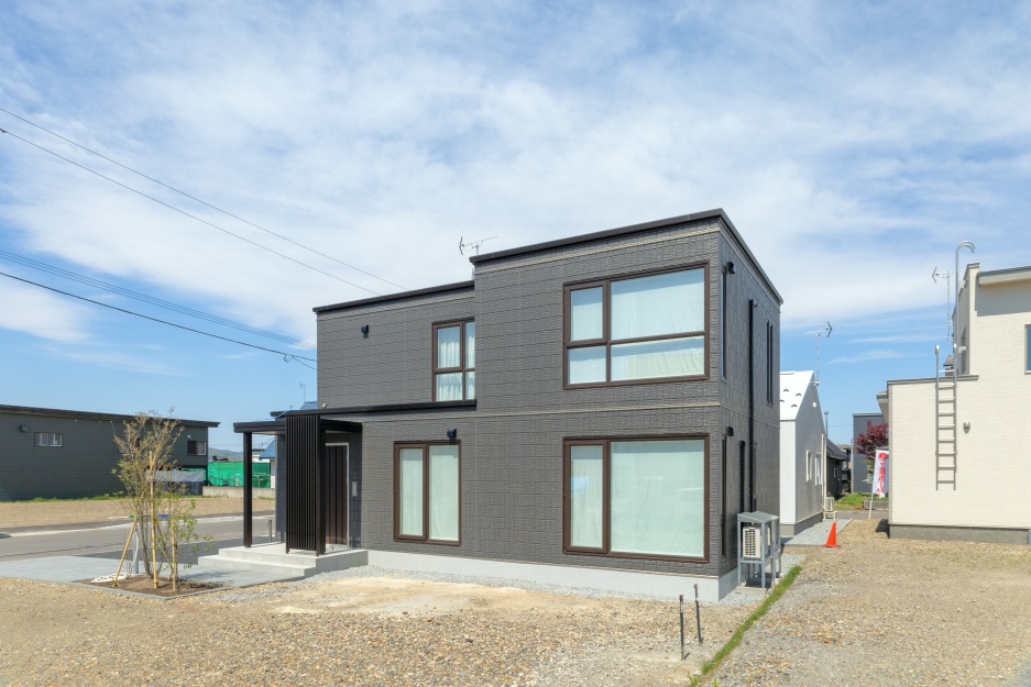神楽岡8条3丁目モデルハウス_外観
